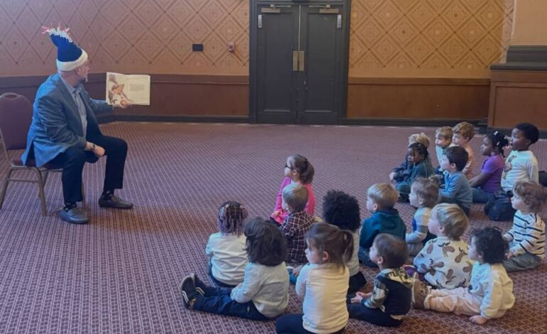 Congregation Rodeph Shalom Celebrates Chanukah with Special Reading