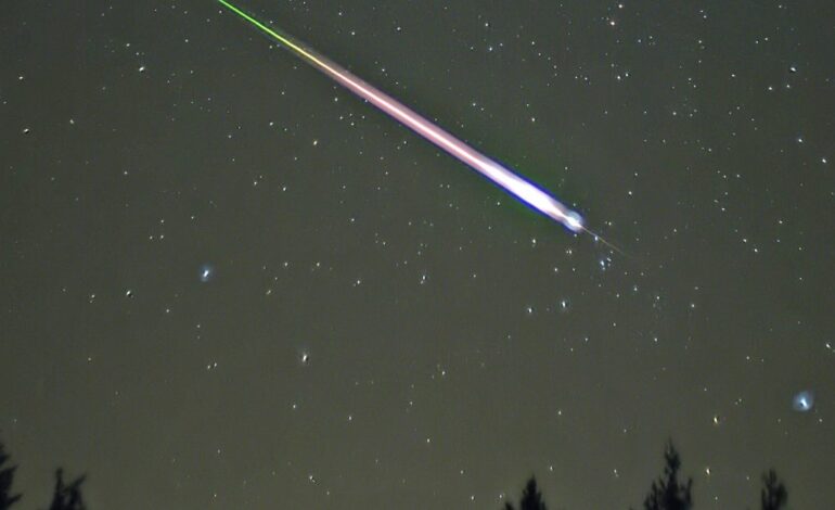 Don’t Miss This Weekend’s Geminids Meteor Shower – Up to 160 Visible!
