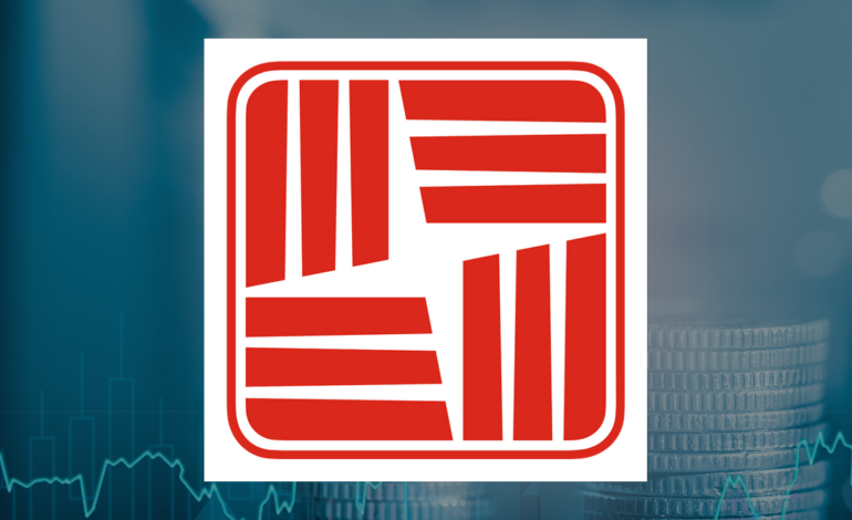 East West Bancorp Receives “Moderate Buy” Rating from Analysts