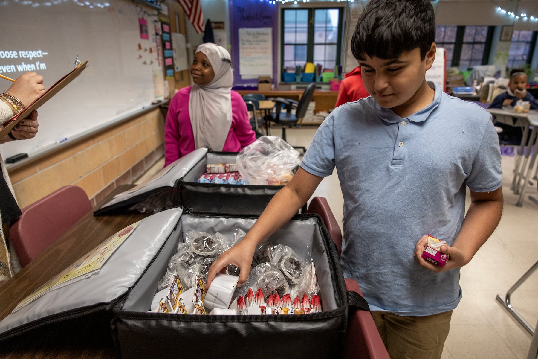 Eos Foundation Urges Massachusetts Schools to Adopt Breakfast in the Classroom