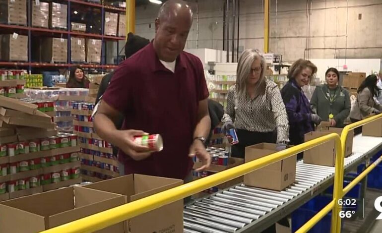 Governor Katie Hobbs Joins Tucson Food Bank to Combat Hunger