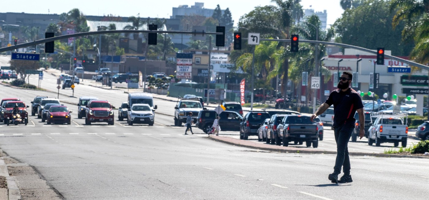 LAPD Cracks Down on Jaywalking Amid Rising Pedestrian Deaths
