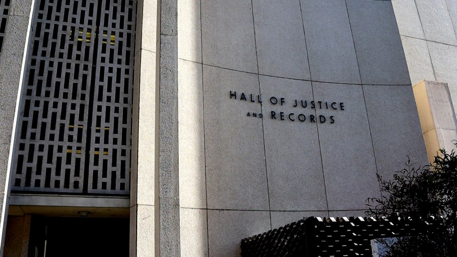 Man Arrives at Redwood City Court with Fentanyl in Bag