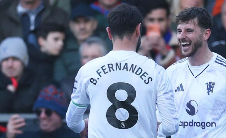 Manchester United Eyes Gallagher as Transfer Window Opens