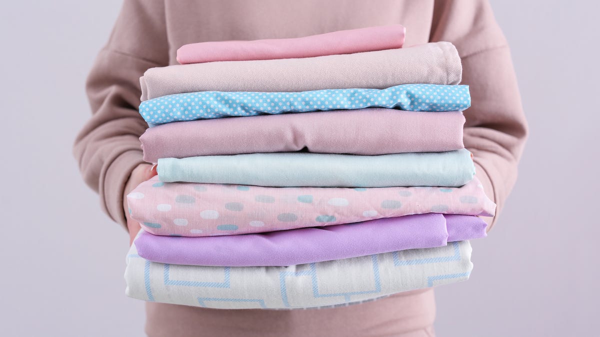 Master the Art of Folding Fitted Sheets Today with This Quick Guide