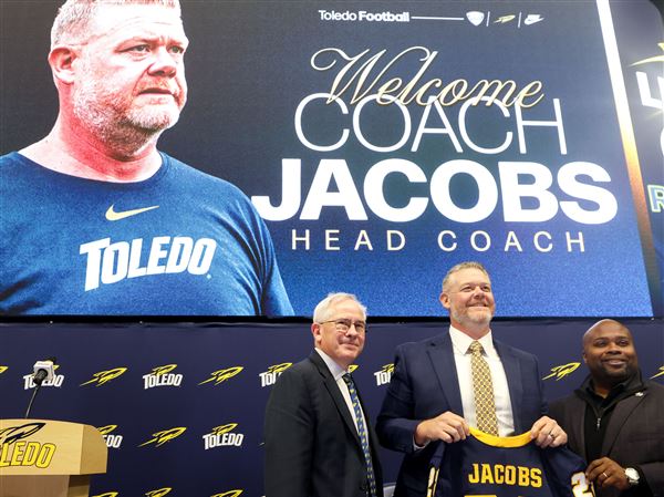 Maumee’s Mike Jacobs Returns Home in Emotional Football Comeback