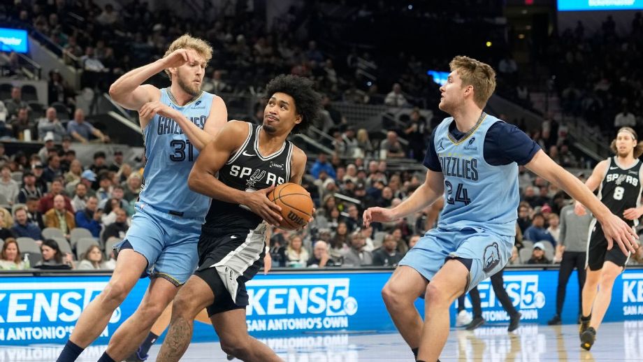 NBA Players to Watch: Rising Stars and Slumping Veterans