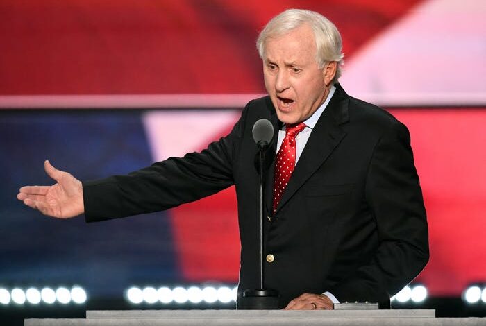 NFL Legend Fran Tarkenton Interviews Every Hire at 85