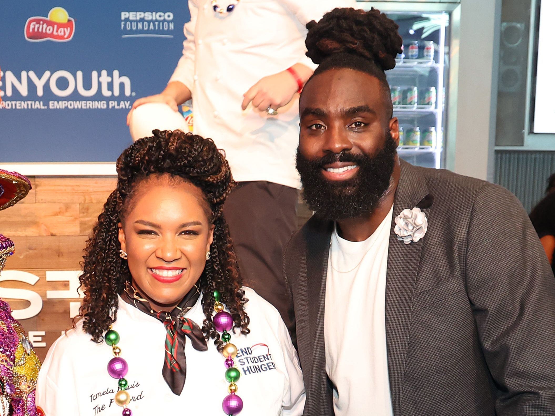 NFL Wife Transitions from Educator to Homeschooling Mom of Six