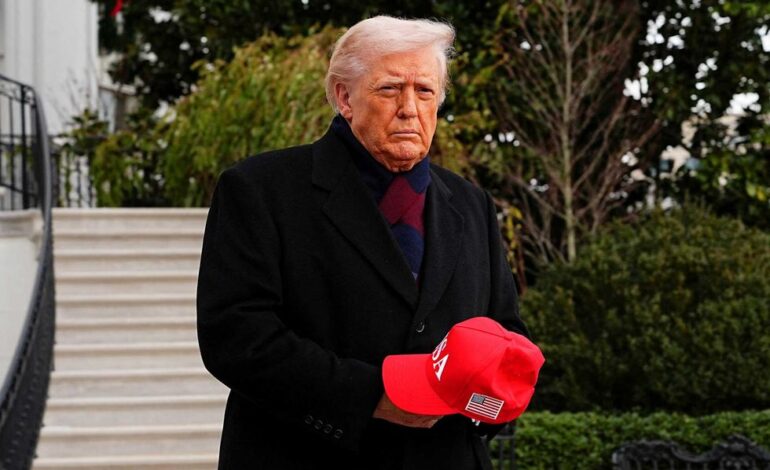 Observers Critique Trump’s Odd Rant During White House Christmas Event