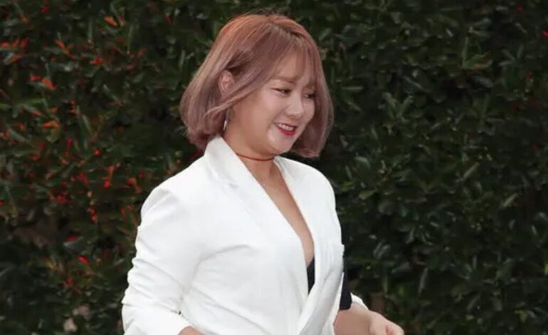 Park Na Rae’s Managers Receive Lavish Gifts Amid Wage Dispute