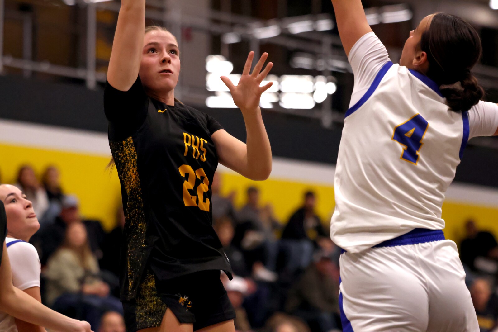 Perham Yellowjackets Overwhelm WDC, Hand Wolverines First Loss
