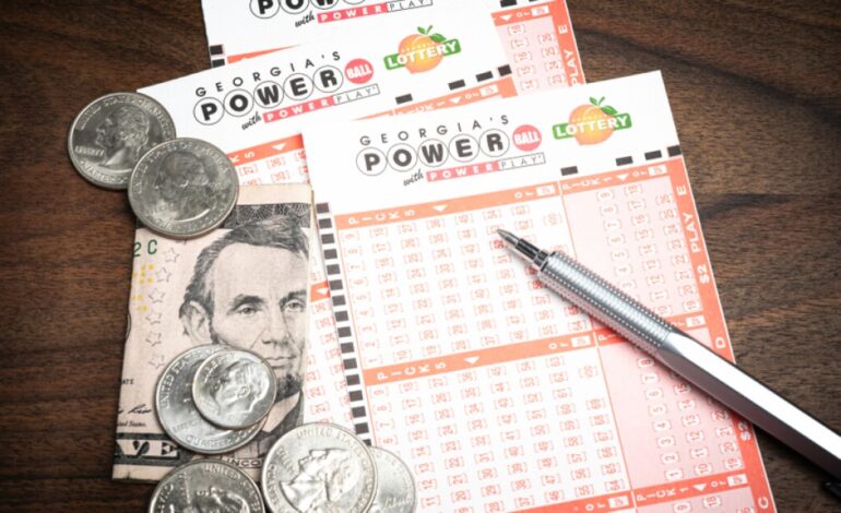 Powerball Jackpot Soars to $1 Billion After 41 Drawings Without Winner