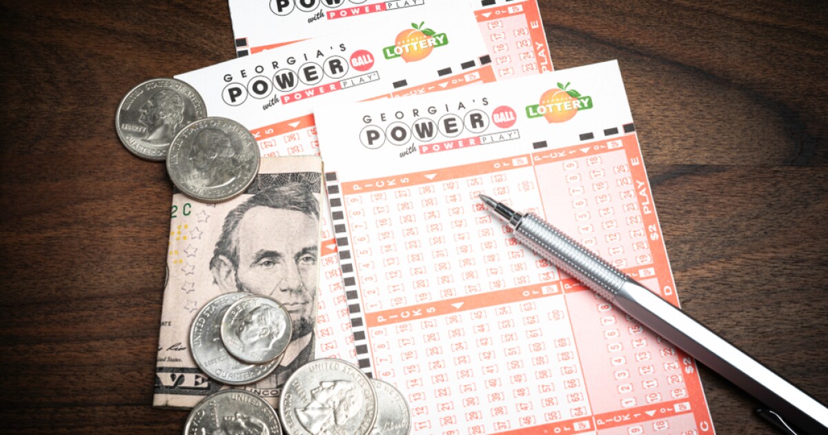 Powerball Jackpot Soars to $1 Billion After 41 Drawings Without Winner