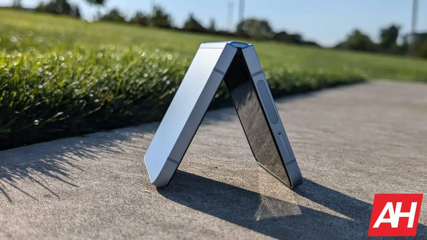 Samsung Galaxy Z Fold 6 and Flip 6 Receive December 2025 Security Update