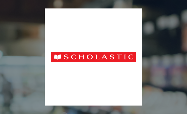 Scholastic Shares Rise 4.9% Amid Analyst Upgrades and Earnings Report