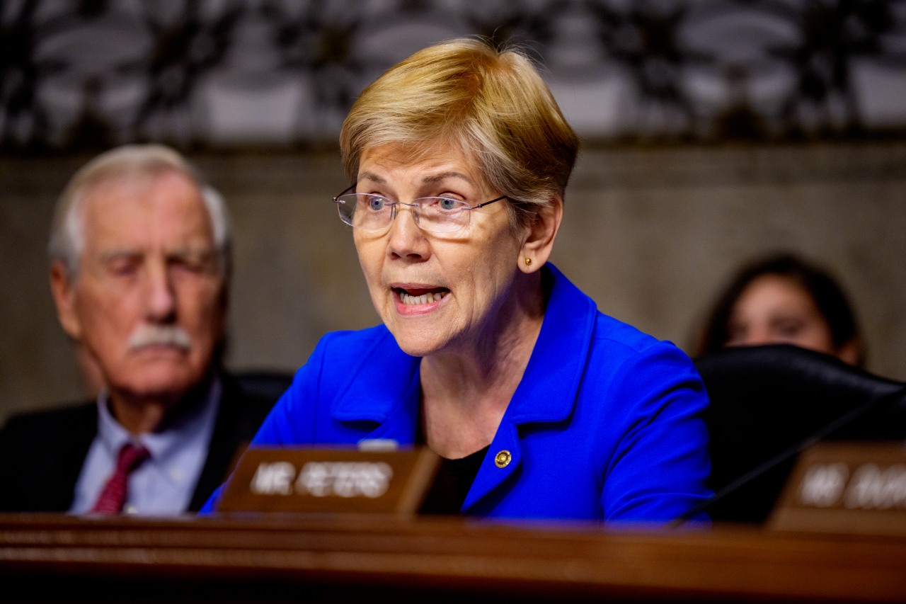 Senate Democrats Warn Against Trump’s Approval of AI Chip Sales