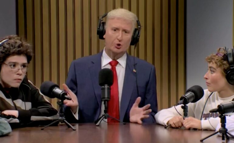 **SNL Returns Tonight with Melissa McCarthy at 11:30 PM ET!**