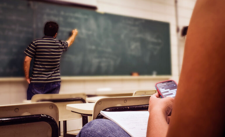 States Urged to Reject Federal School Vouchers Amid Concerns