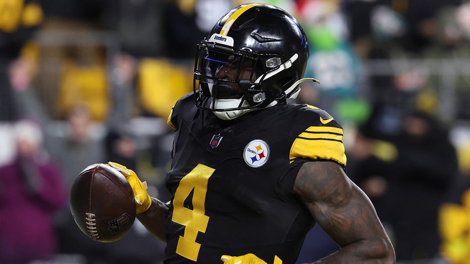Steelers Stand by DK Metcalf, Will Not Void Contract After Suspension