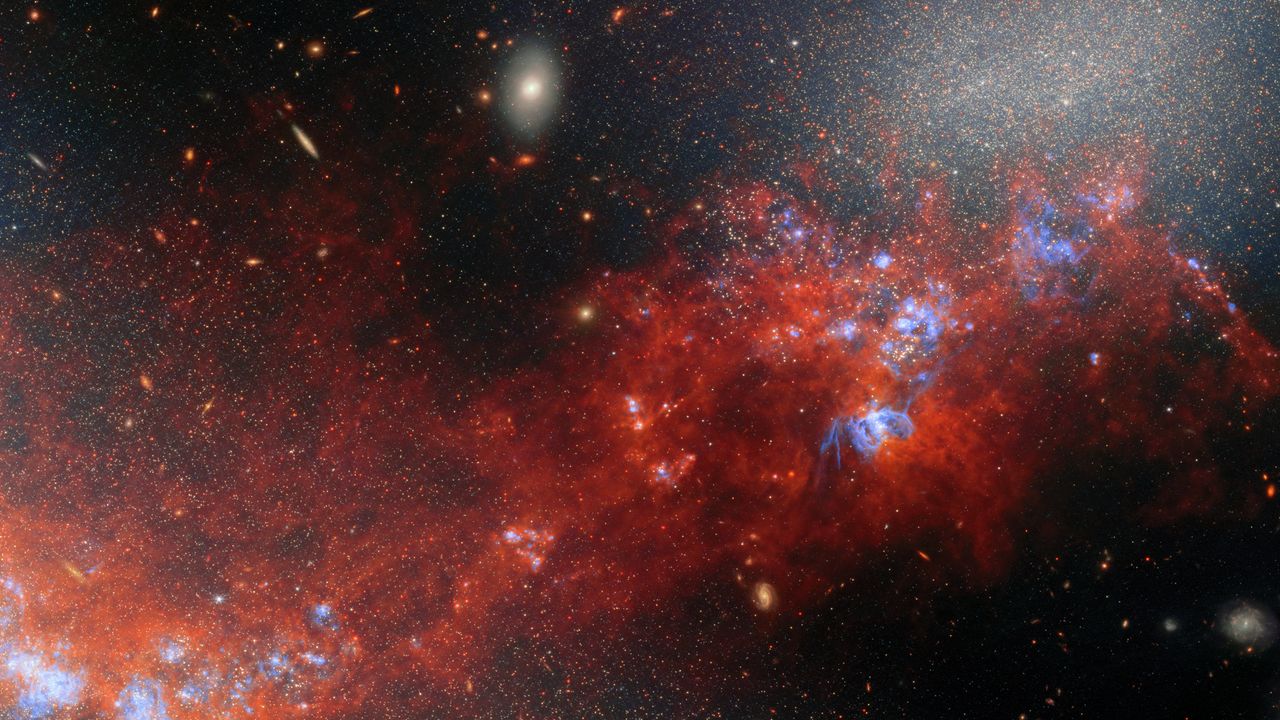Stunning Image Reveals Collision of Dwarf Galaxies 24 Million Light-Years Away