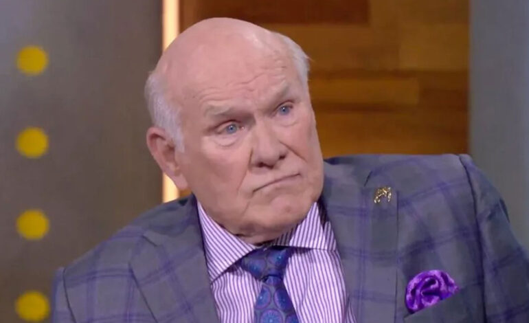 Terry Bradshaw Reflects on Aging Appearance During NFL Broadcast