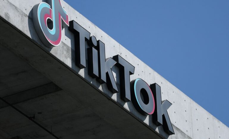 TikTok Signs Urgent Deal to Transfer U.S. Operations to Oracle Group