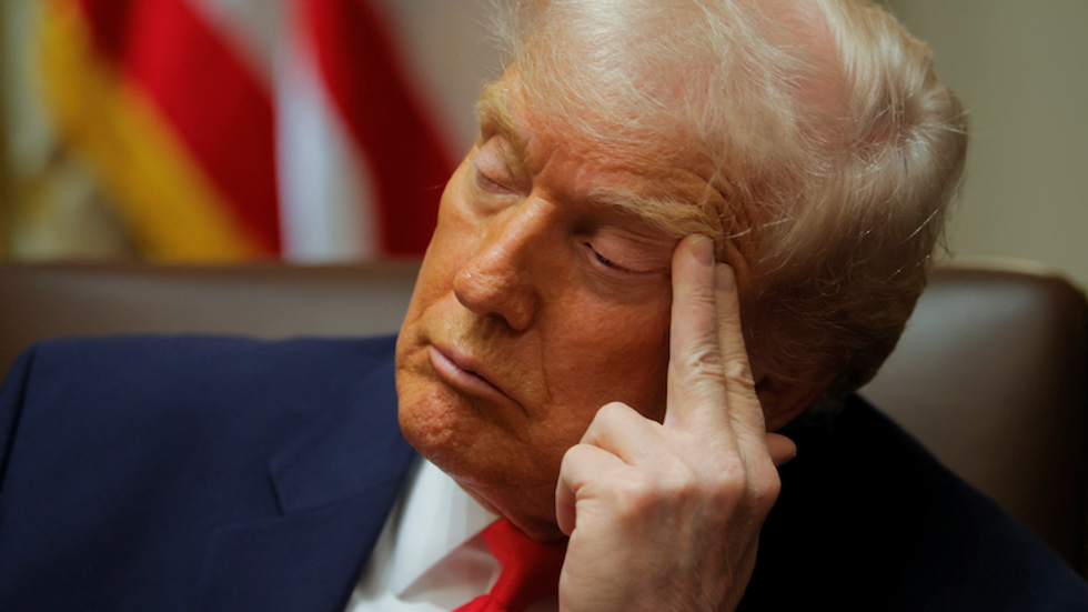 Trump Struggles to Stay Awake During Cabinet Meeting Amid Criticism