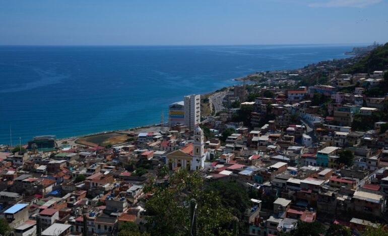 U.S. Seizes Oil Tanker Near Venezuela, Intensifying Pressure on Maduro