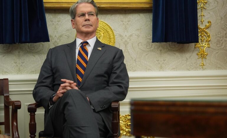 U.S. Treasury Secretary Bessent Advocates for Looser Financial Regulations