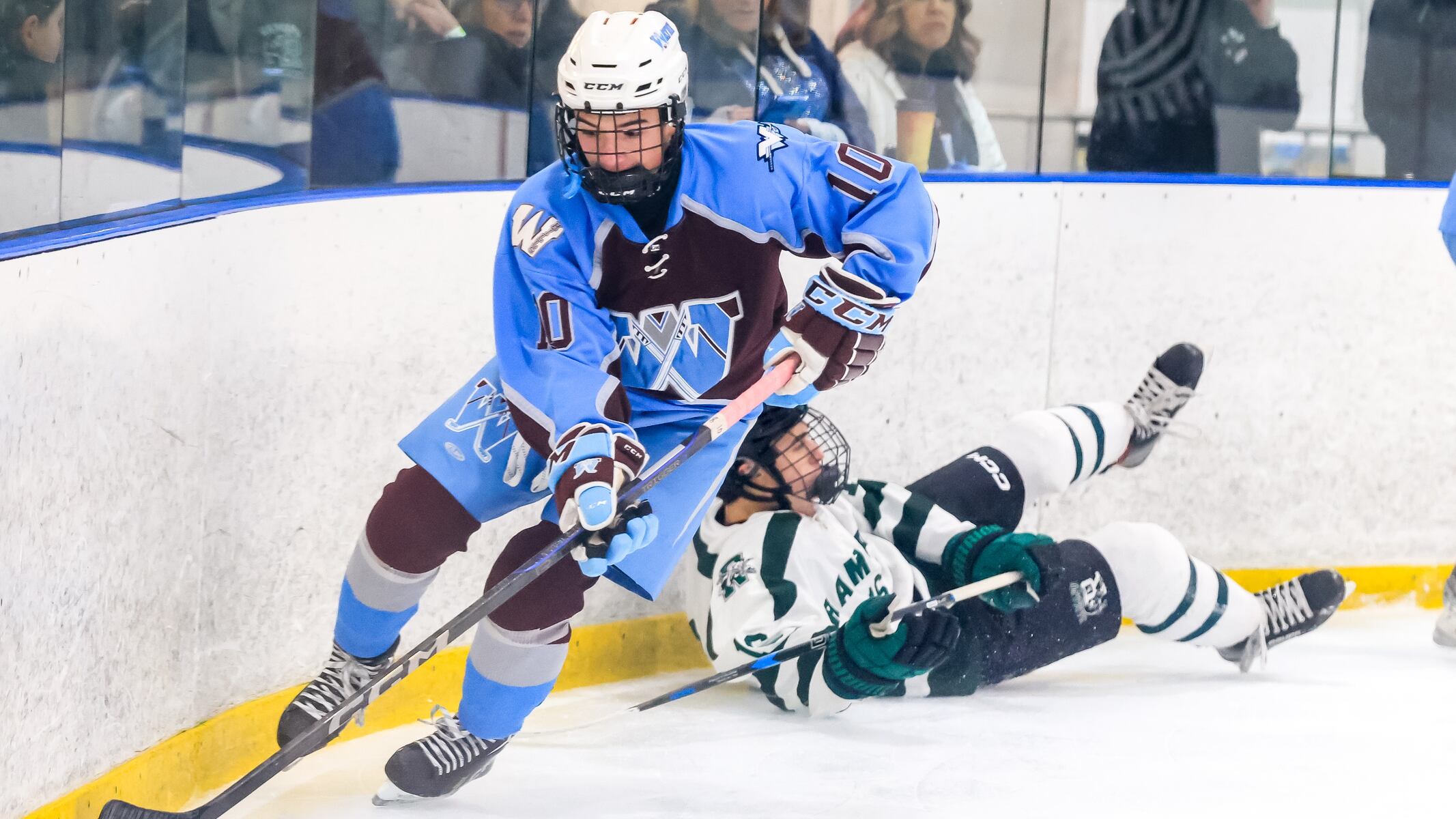 Wayne Secures Thrilling 3-2 Win Over Paramus with Late Goal