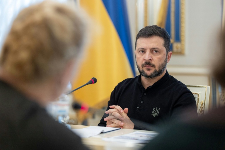 Zelensky and Trump Set for Urgent Meeting Amid Peace Push