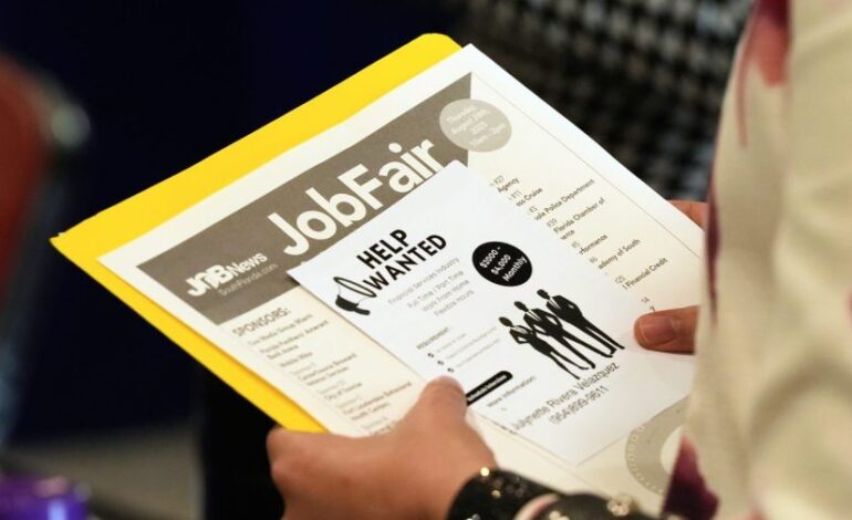 Americans Report Growing Economic Struggles Despite Growth