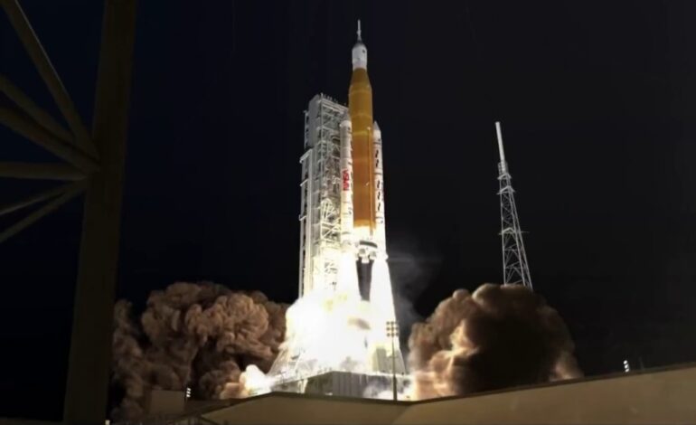 Astronauts Set for Historic Moon Mission, Launching Soon