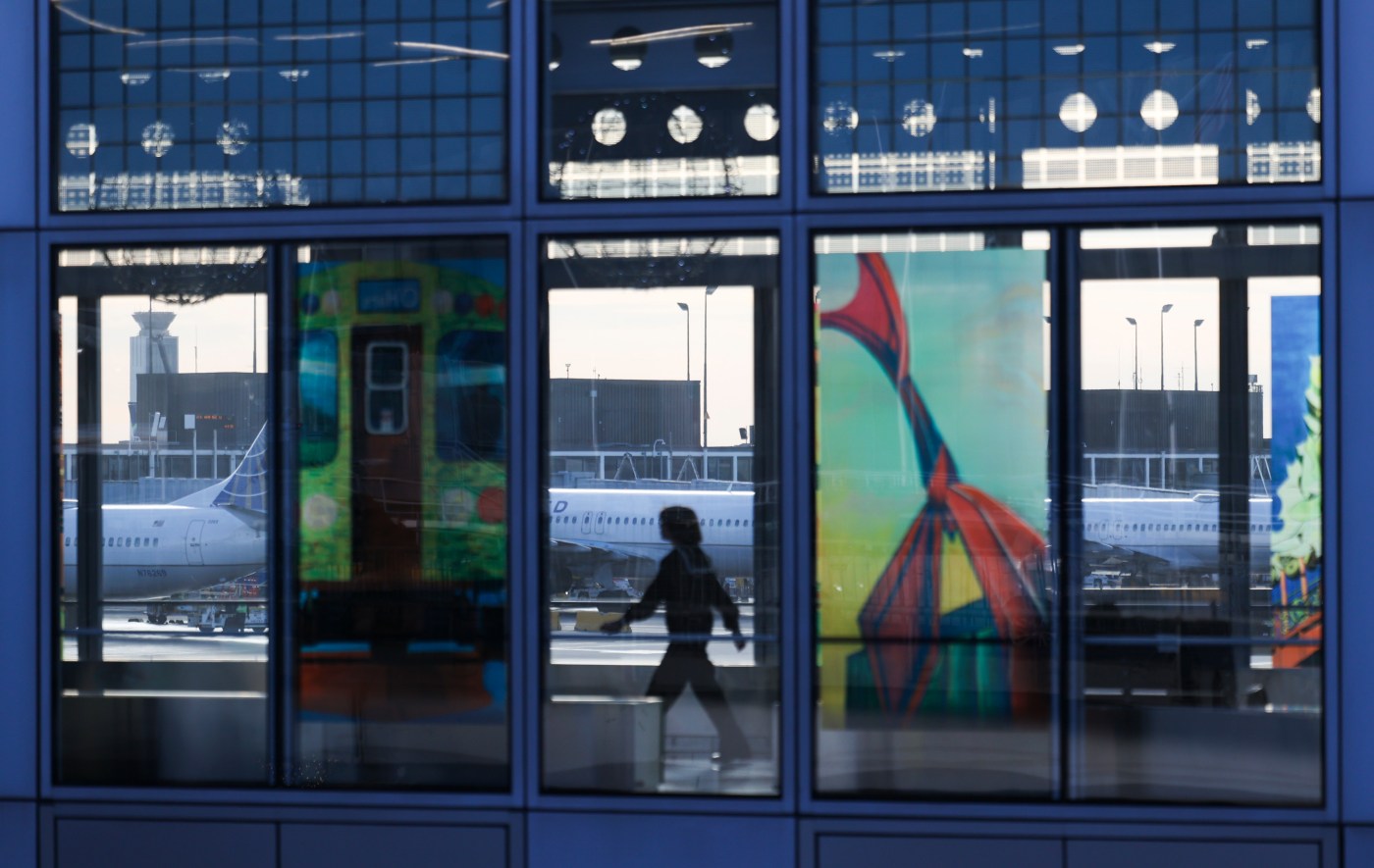 ER Doctor Calls for Enhanced Medical Kits on Airlines