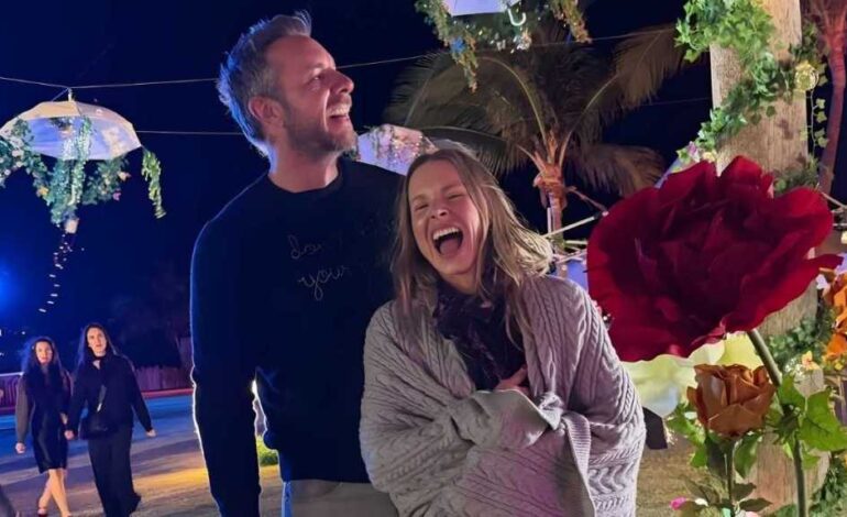 Kristen Bell & Dax Shepard Celebrate New Year with ‘Bonkers Fun’
