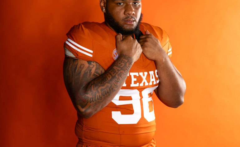 Texas Defensive Tackle Lavon Johnson Enters NCAA Transfer Portal