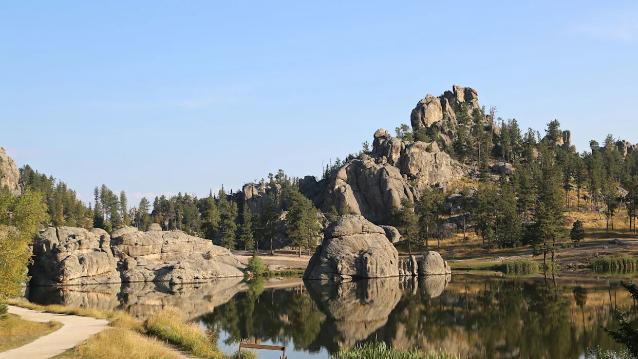 Thousands Prepare for First Day Hikes Across America on January 1, 2026